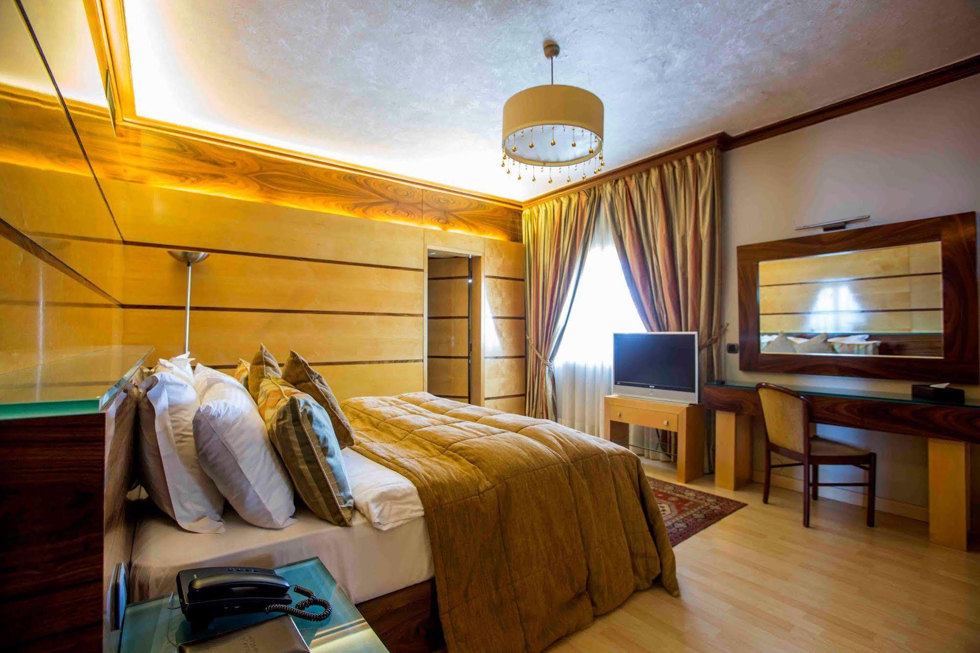 Lahoya Suites Beyrut Dış mekan fotoğraf